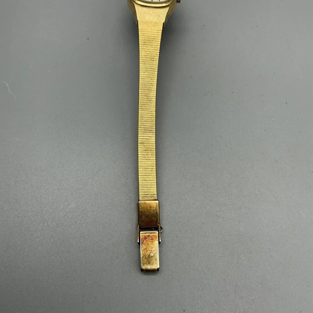 Vintage Phasar Womens Watch 18mm Cream Dial Gold Tone W231-5200 New Battery 7